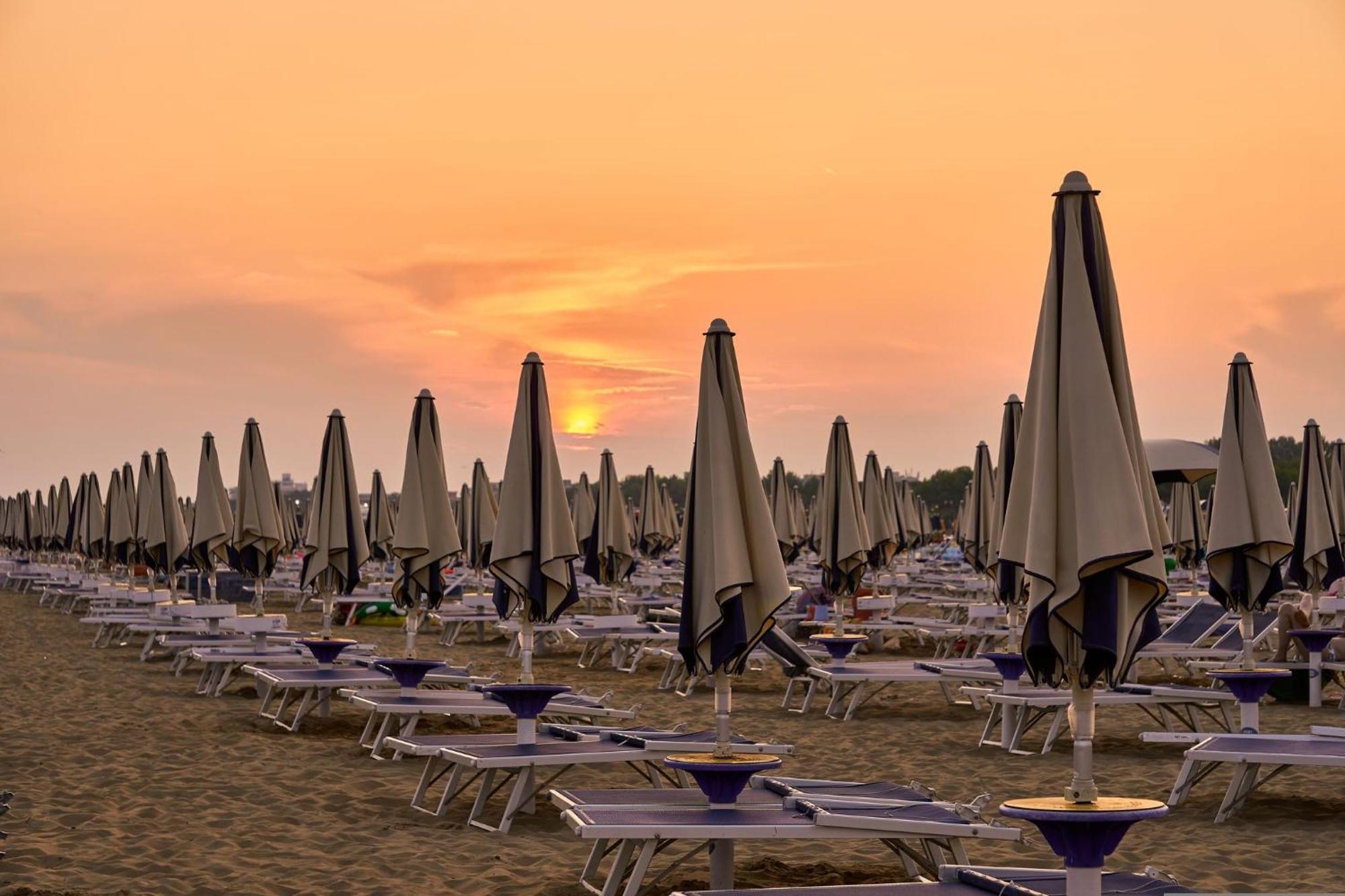 Comfy Accommodation 80M From Bibione Beach Buitenkant foto